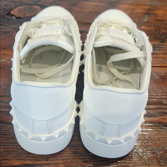 Valentino Rockstud -Sold out & hard to find ALL white womens 37 sneakers - Picture 4 of 5